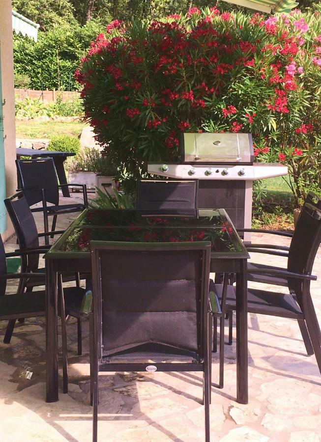 Charmante Villa Familiale Ванс Екстериор снимка